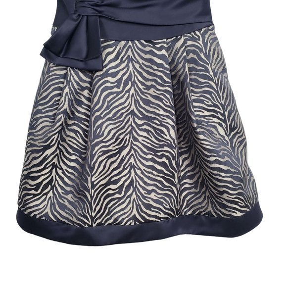 Jessica McClintock Sz 4 Dress Mini Zebra Stripe Fitted Strapless Navy Satin Trim - Picture 5 of 13